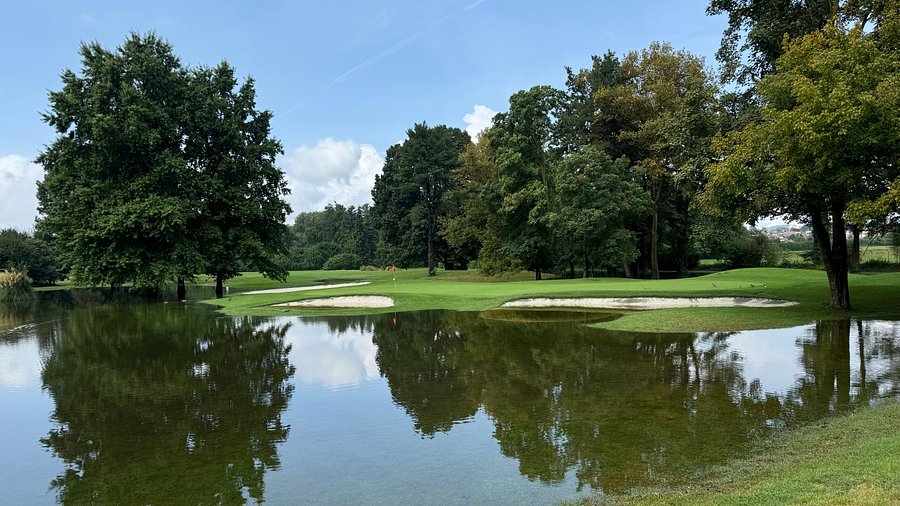 Golf Club Monticello water hazard