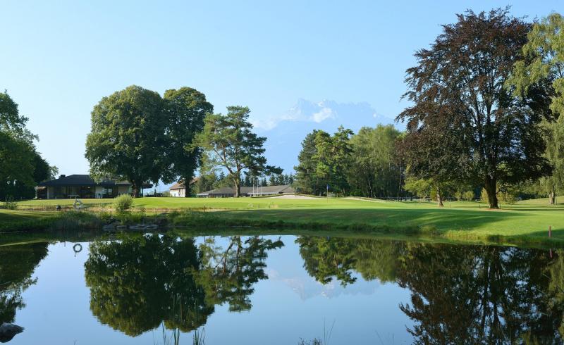 Golf Club Montreux course in Aigle with water hazard